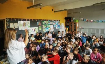„Czytanie łączy pokolenia” – spotkanie autorskie z panią Urszulą Ewertowską