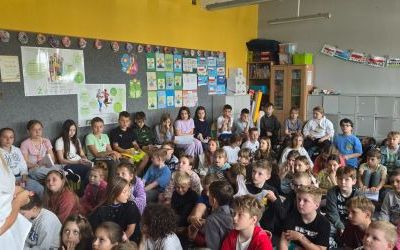 „Czytanie łączy pokolenia”  (3)