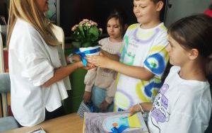 „Czytanie łączy pokolenia”  (2)