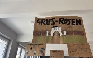 Inna lekcja historii (4)