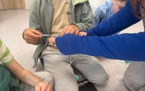 „Starszy brat, starsza siostra” – uczymy się od siebie nawzajem (6)